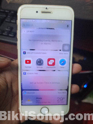 iPhone 6 golden colour 2/64